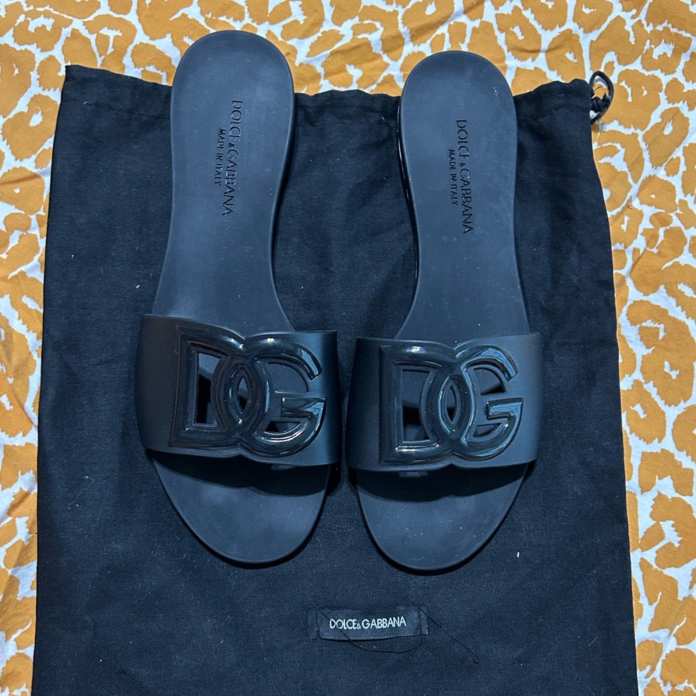 Dolce & Gabbana Rubber Slides in Black
